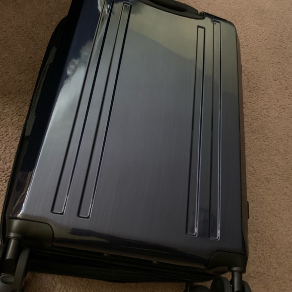 Roberto Cavalli Classic Logo Embossed Hardside Spinner Lugage - Picture 8 of 12